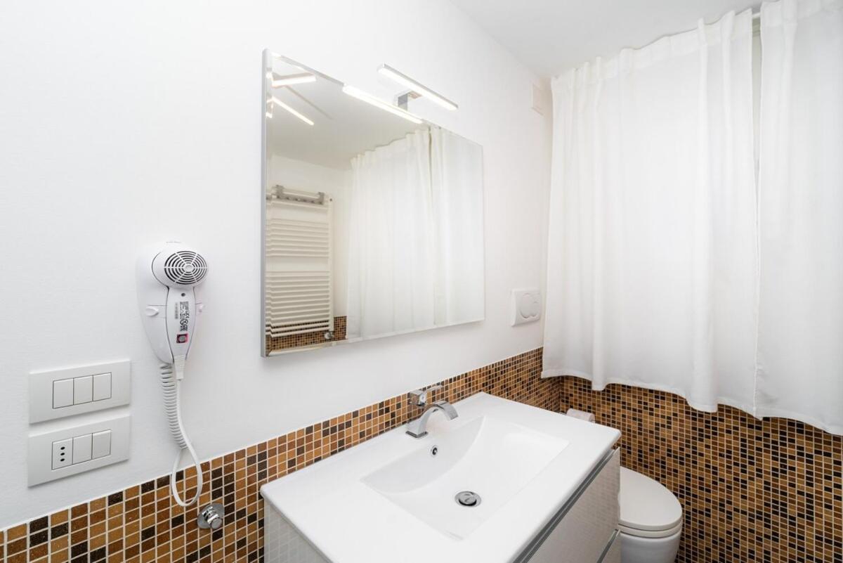 Deluxe A Padova, 2 Da Letto, 6 Ospiti